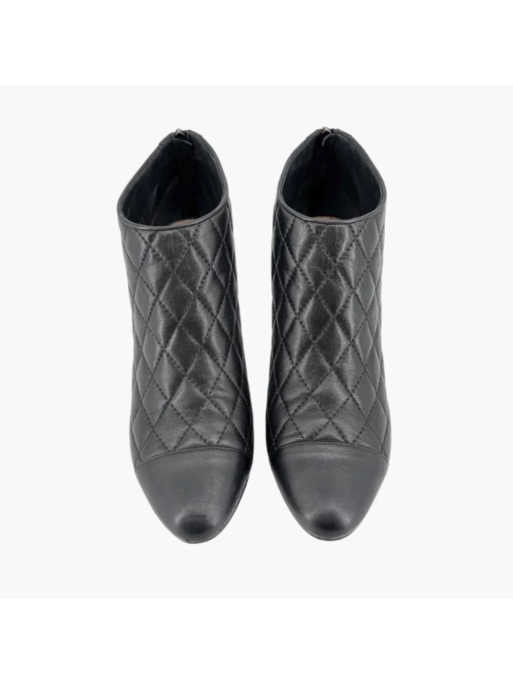 Chanel CC Quilted Cap Toe Ankle Boots Black Leather Size 38.5 US 7.5-8 Mid Heel - Picture 3 of 15
